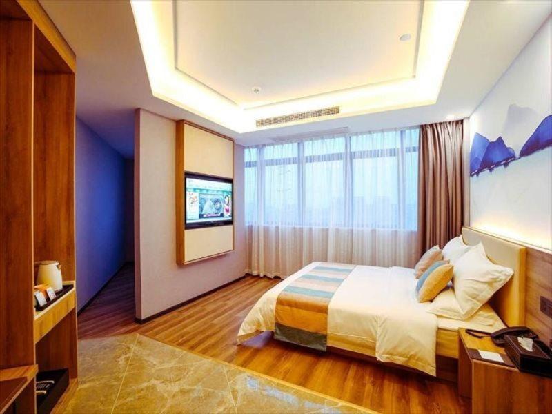 רישיקש Summit By The Ganges Beach Resort & Spa מראה חיצוני תמונה