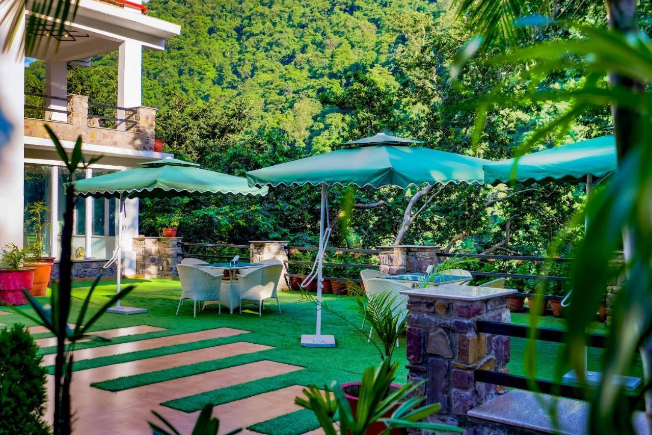 רישיקש Summit By The Ganges Beach Resort & Spa מראה חיצוני תמונה